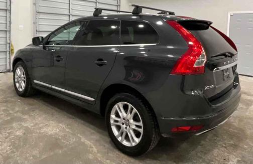 2016 Volvo XC60 T5 Drive-E Premier
