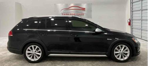 2017 Volkswagen Golf Alltrack TSI S