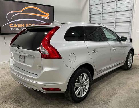 2017 Volvo XC60 T5 Inscription