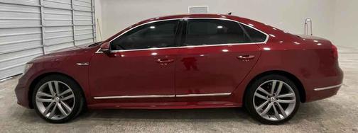 2017 Volkswagen Passat 1.8T R-Line w/Comfort