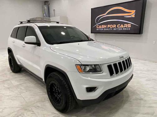 Bright White Clear Coat 2015 Jeep Grand Cherokee Laredo