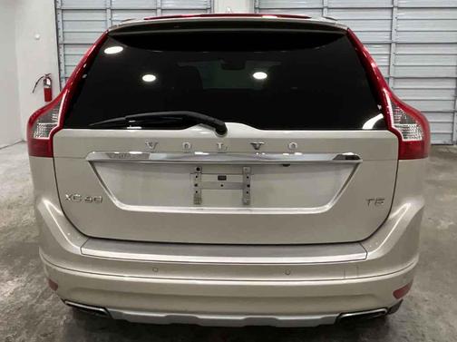 2017 Volvo XC60 T5 Inscription