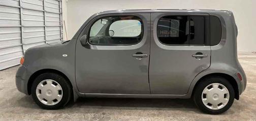 2010 Nissan Cube base