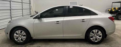 Silver 2015 Chevrolet Cruze LS