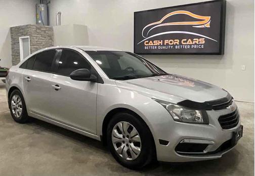 Silver 2015 Chevrolet Cruze LS