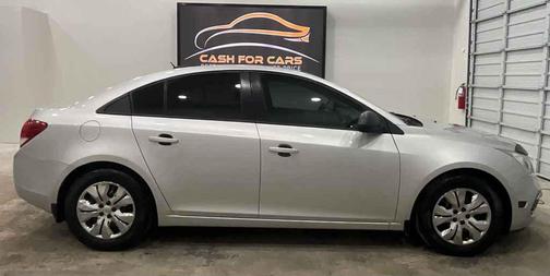 Silver 2015 Chevrolet Cruze LS