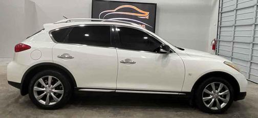 Majestic White 2017 INFINITI QX50 Base