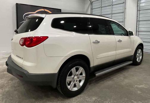 2011 Chevrolet Traverse 2LT