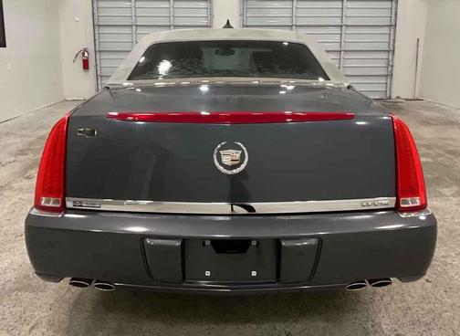 2009 Cadillac DTS 1SB