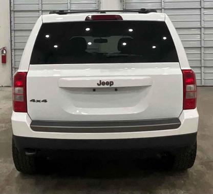 Bright White Clear Coat 2016 Jeep Patriot Sport