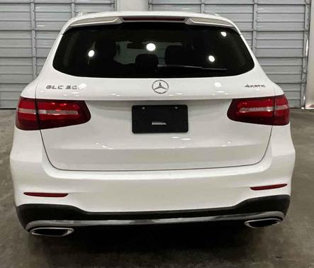 Polar White 2017 Mercedes-Benz GLC 300 4MATIC