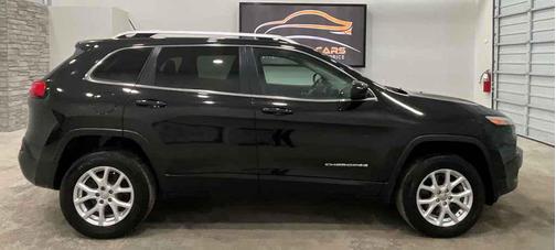 Brilliant Black Crystal Pearl Coat 2014 Jeep Cherokee Latitude