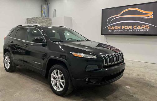 Brilliant Black Crystal Pearl Coat 2014 Jeep Cherokee Latitude