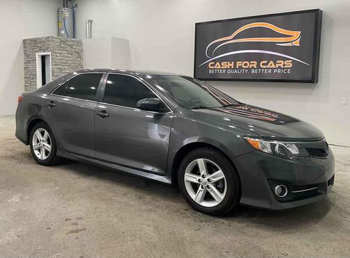 Magnetic Gray Metallic 2014 Toyota Camry L