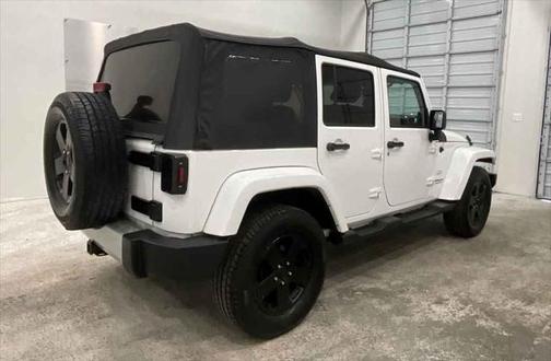 2012 Jeep Wrangler Unlimited Sahara