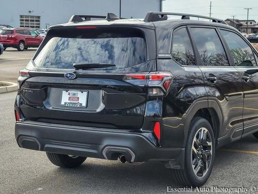 Crystal Black Silica 2025 Subaru Forester Limited