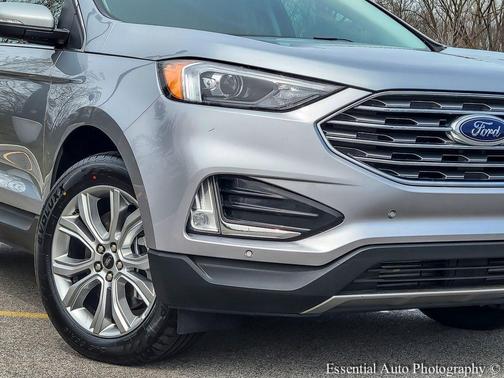 Silver Metallic 2024 Ford Edge Titanium