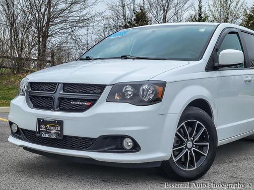 White Knuckle Clearcoat 2018 Dodge Grand Caravan SXT