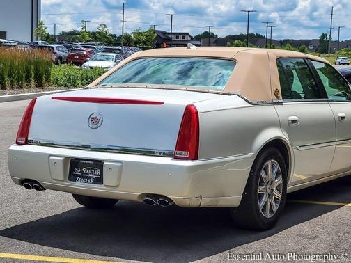 2011 Cadillac DTS Premium