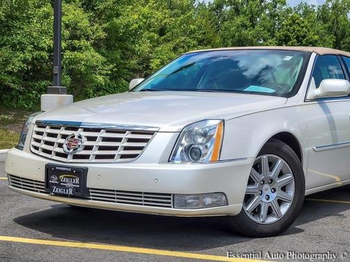 2011 Cadillac DTS Premium