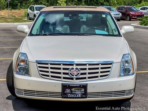 2011 Cadillac DTS Premium