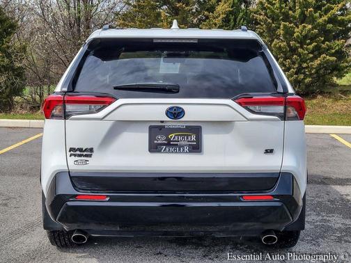 Super White 2021 Toyota RAV4 Prime SE