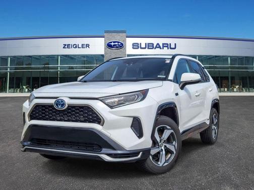 Super White 2021 Toyota RAV4 Prime SE