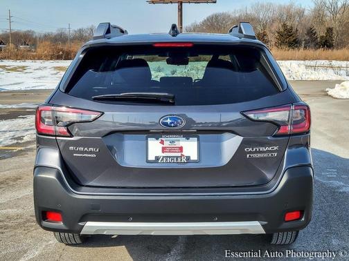 2024 Subaru Outback Touring XT