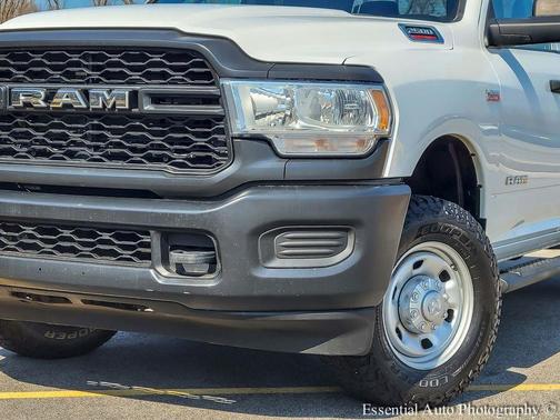 Bright White Clearcoat 2022 RAM 2500 Tradesman