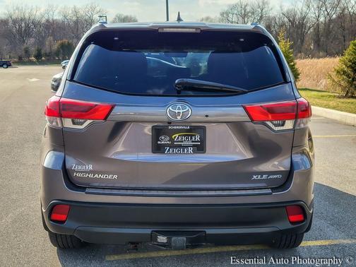 Predawn Gray Mica 2019 Toyota Highlander