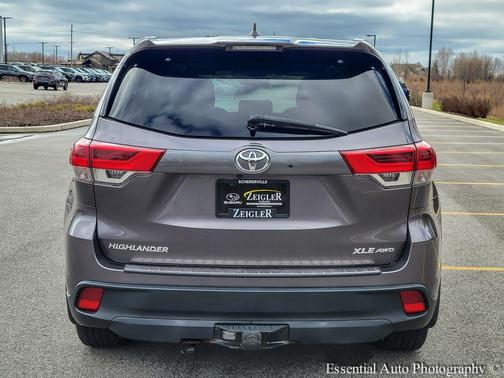 Predawn Gray Mica 2019 Toyota Highlander