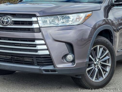 Predawn Gray Mica 2019 Toyota Highlander