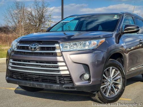 Predawn Gray Mica 2019 Toyota Highlander