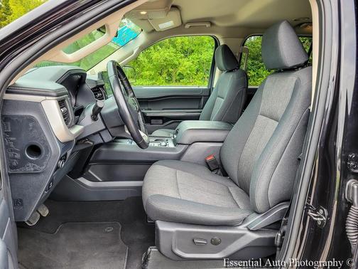 Black Metallic 2024 Ford Expedition XLT