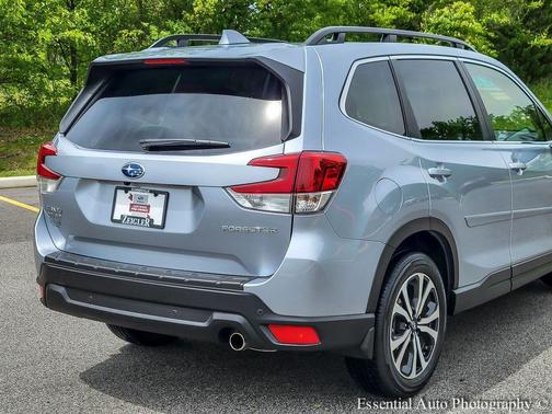 Ice Silver Metallic 2023 Subaru Forester Limited