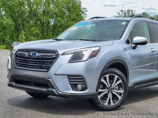 Ice Silver Metallic 2023 Subaru Forester Limited