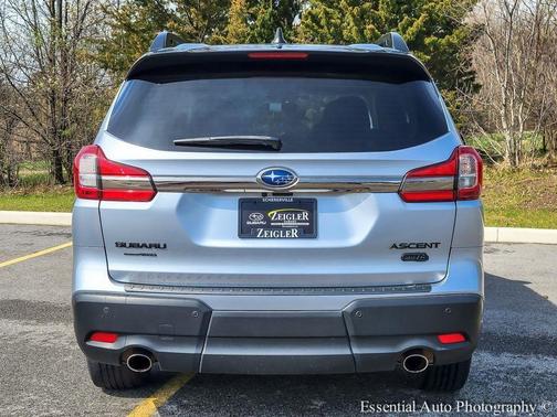 Ice Silver Metallic 2022 Subaru Ascent Onyx Edition
