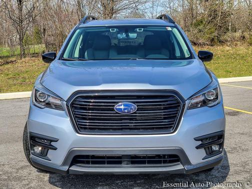 Ice Silver Metallic 2022 Subaru Ascent Onyx Edition