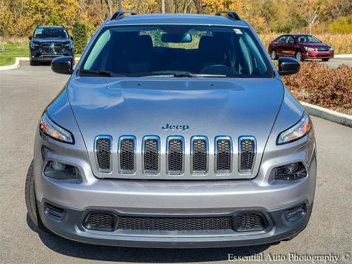 2016 Jeep Cherokee Sport