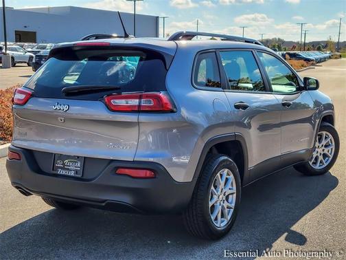 2016 Jeep Cherokee Sport