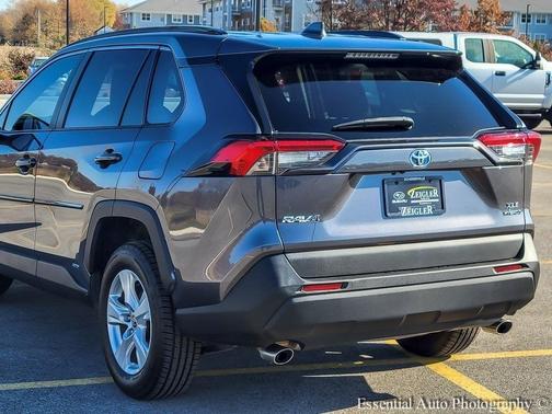 2021 Toyota RAV4 Hybrid XLE