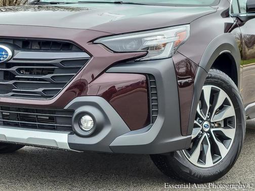 Crystal White Pearl 2024 Subaru Outback Limited XT