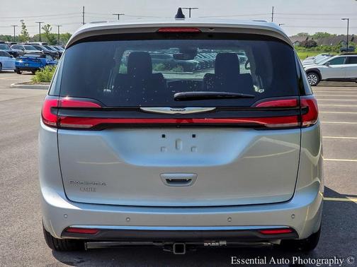 2024 Chrysler Pacifica Touring-L