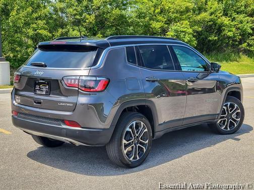 Granite Crystal Clearcoat Metallic 2023 Jeep Compass Limited