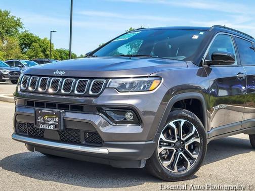Granite Crystal Clearcoat Metallic 2023 Jeep Compass Limited