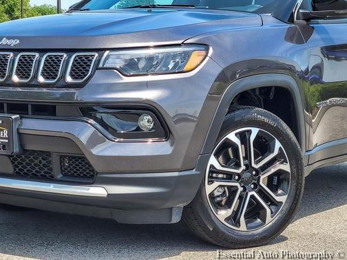 Granite Crystal Clearcoat Metallic 2023 Jeep Compass Limited