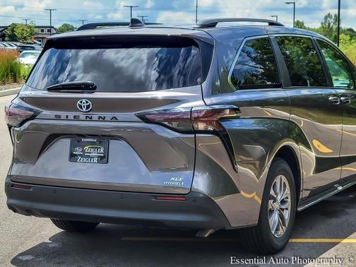2023 Toyota Sienna XLE