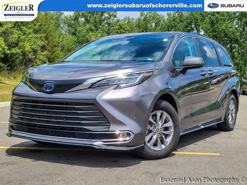 2023 Toyota Sienna XLE