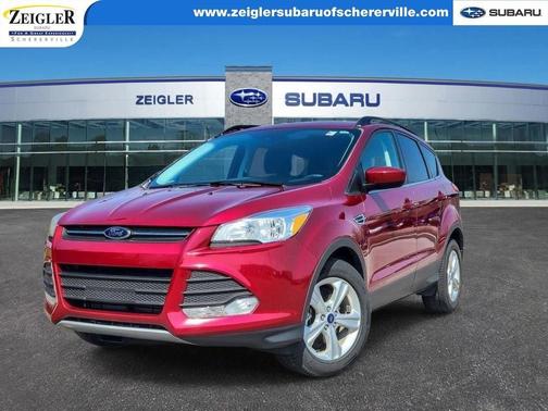 Ruby Red Metallic 2016 Ford Escape SE