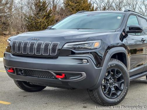 2022 Jeep Cherokee Trailhawk